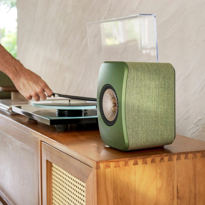 What Is The Difference Between Active and Passive Speakers?